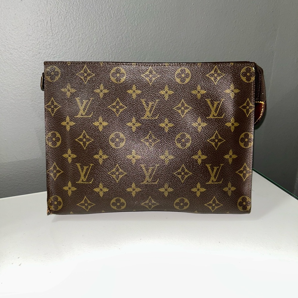 Louis Vuitton Monogram Toiletry Pouch 26 w COA